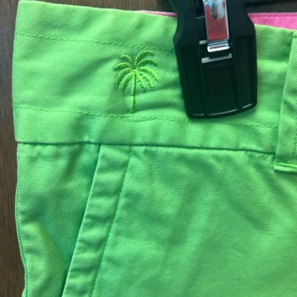 61. Lilly Pulitzer Bright Green “Parakeet Green” Callahan style shorts Sz 0, EUC - Picture 3 of 10